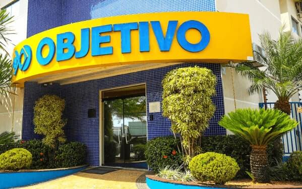 Foto da unidade do Colégio Objetivo