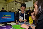Torneio Objetivo de Robótica: o duelo das máquinas