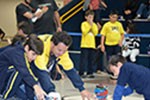 Torneio Objetivo de Robótica: o duelo das máquinas