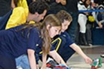 Torneio Objetivo de Robótica: o duelo das máquinas