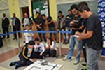 Torneio Objetivo de Robótica: o duelo das máquinas