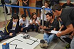 Torneio Objetivo de Robótica: o duelo das máquinas