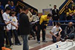 Torneio Objetivo de Robótica: o duelo das máquinas