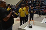 Torneio Objetivo de Robótica: o duelo das máquinas