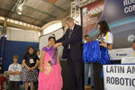Alunos do Colégio Objetivo, com o robô Hipérion, representarão o Brasil na RoboCup 2011, na Turquia