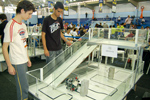 Alunos do Colégio Objetivo, com o robô Hipérion, representarão o Brasil na RoboCup 2011, na Turquia