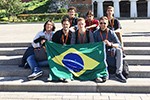 Na Rússia, Brasil conquista ouro e prata e o troféu de 3ª melhor equipe do mundo em Economia​