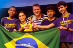 Brasil conquista título inédito: robô criado por alunos do Objetivo é campeão internacional