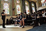 Nas ruas de SP,  alunos conhecem as culturas que influenciaram o mundo medieval