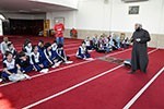 Nas ruas de SP,  alunos conhecem as culturas que influenciaram o mundo medieval