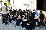 Nas ruas de SP,  alunos conhecem as culturas que influenciaram o mundo medieval
