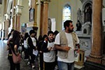 Nas ruas de SP,  alunos conhecem as culturas que influenciaram o mundo medieval