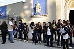 Nas ruas de SP,  alunos conhecem as culturas que influenciaram o mundo medieval
