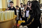 Nas ruas de SP,  alunos conhecem as culturas que influenciaram o mundo medieval