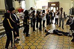 Nas ruas de SP,  alunos conhecem as culturas que influenciaram o mundo medieval