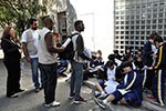 Nas ruas de SP,  alunos conhecem as culturas que influenciaram o mundo medieval