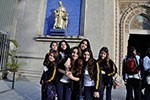 Nas ruas de SP,  alunos conhecem as culturas que influenciaram o mundo medieval