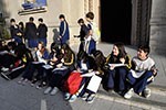Nas ruas de SP,  alunos conhecem as culturas que influenciaram o mundo medieval