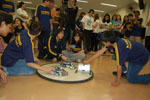 Alunos do Colégio Objetivo participarão da RoboCup 2010, em Cingapura