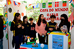Copa do Mundo: um encontro esperado — confira as fotos do Encontro Cultural do Objetivo  Paz        