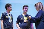 Cerimônia de premiação dos alunos do Objetivo medalhistas na OBA, na OBR e na OBI