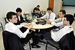 Alunos do Objetivo representarão Brasil no Torneio Internacional de Jovens Físicos                  