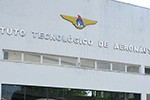 43 medalhas de ouro, prata e bronze na OPF: Vitor Tamae melhor nota geral do Ensino Médio
