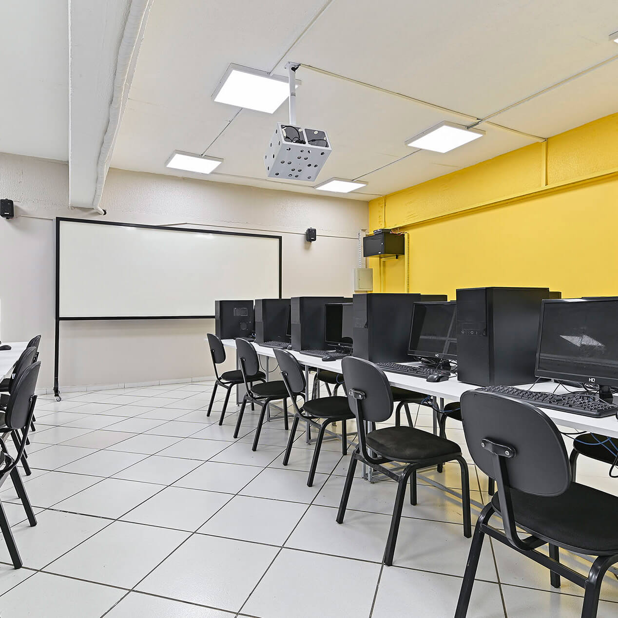 Unidade Vergueiro - Laboratório de Tecnologias e Mídias Digitais 