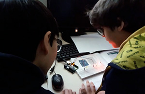 Alunos do Ensino Fundamental participam de atividades no Laboratório de Programação e Robótica (2023)