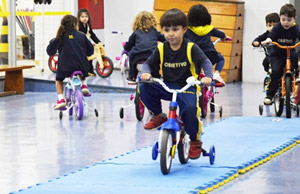 Atividades Relacionadas ao Conteúdo (ARC): trabalhos do Infantil 2 são inspirados no tema "O giro sobre rodas” - 2019